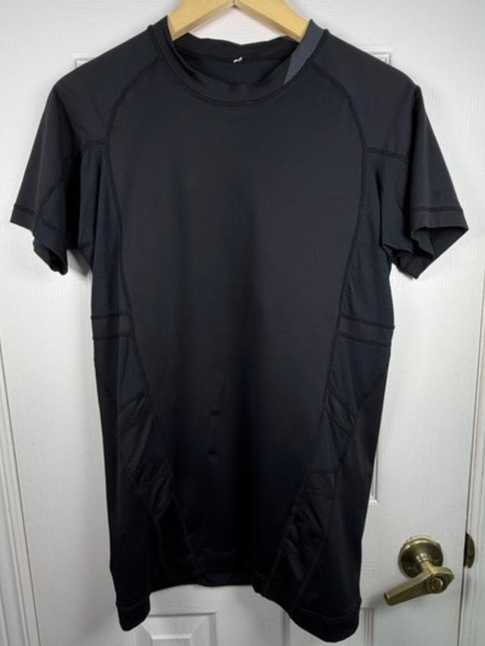 Lululemon Men's Black Training Gym Running T-Shirt XL Athletic Performance
